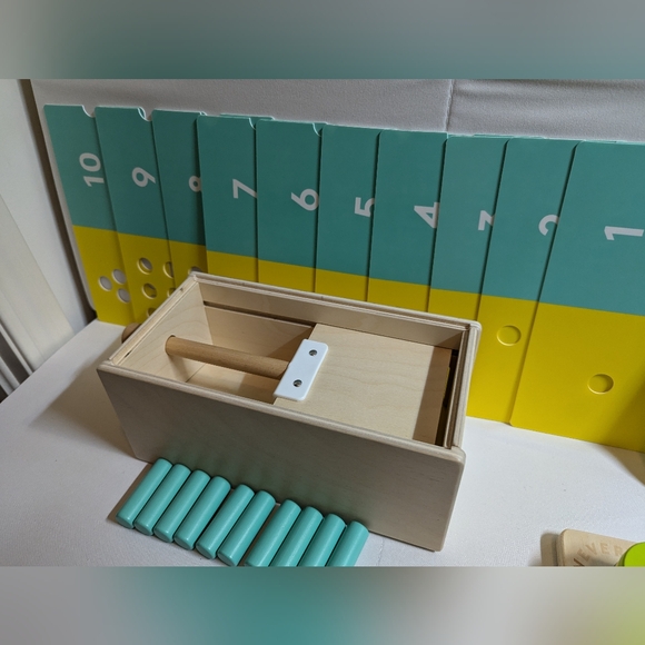 Lovevery - Picture 1 of 1